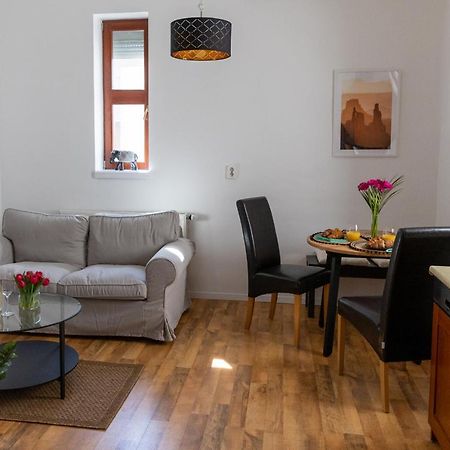 Appartement Republic Apartman à Baja Extérieur photo